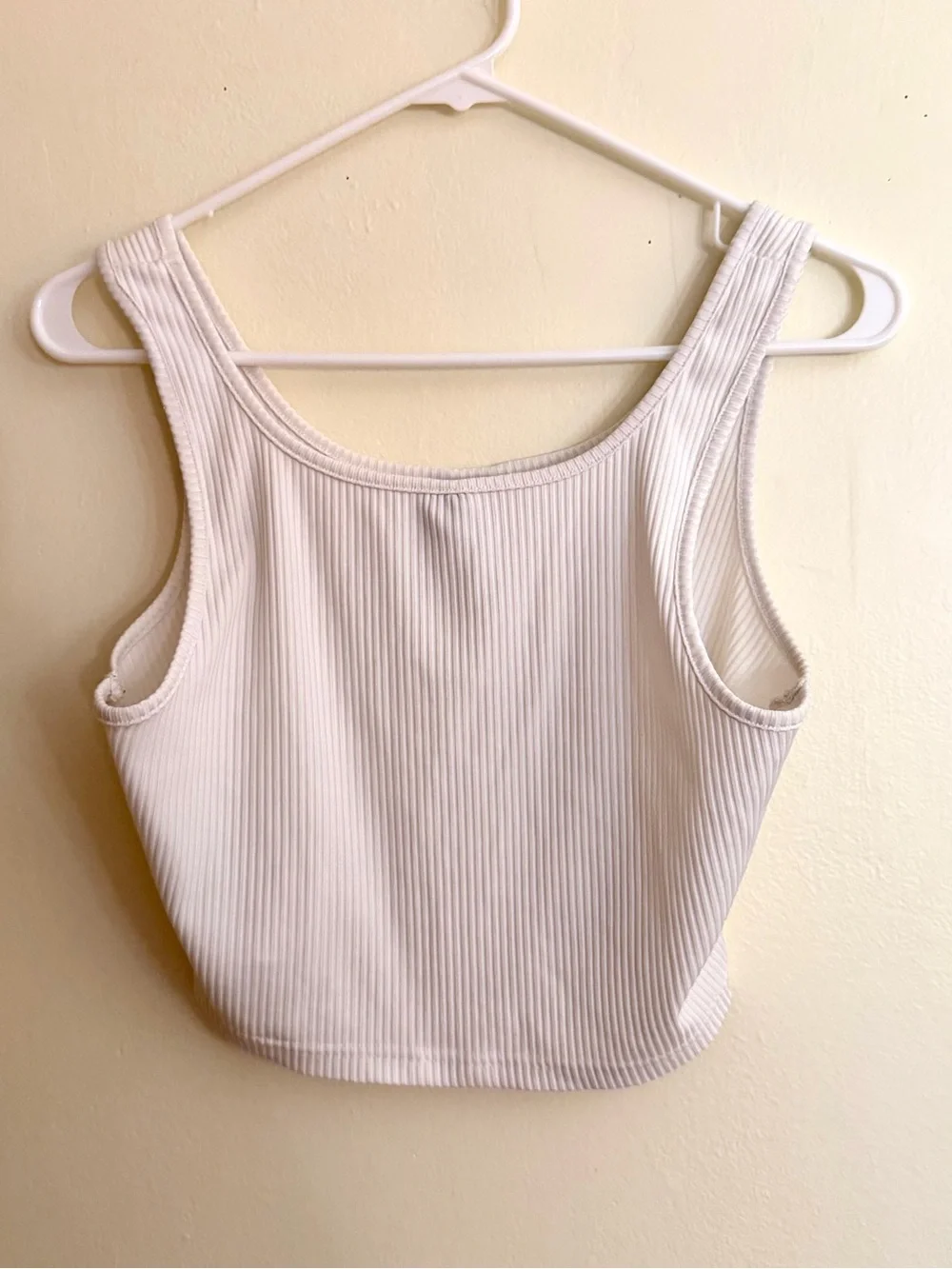 SHEIN Cream Ribbed Button-Front Crop Tank - Picture 4 of 5